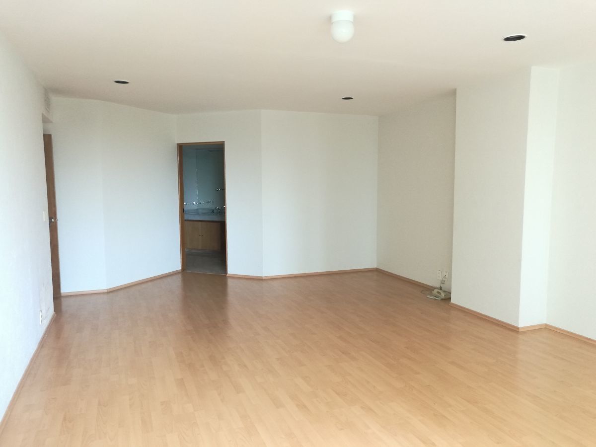 venta  departamento, bosques de las lomas, excelente estado