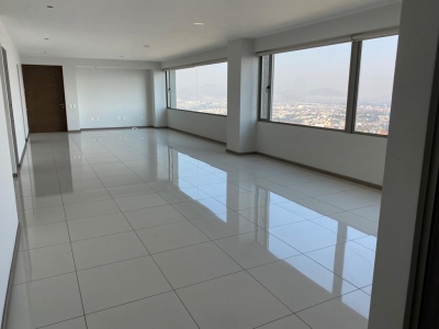 se vende amplio  departamento en residencial miraval ii lomas verdes primera sección. 