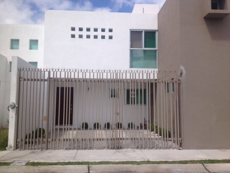 casa en venta en juriquilla 