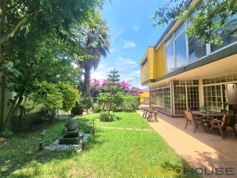 casa en esquina en venta en lomas de tecamachalco