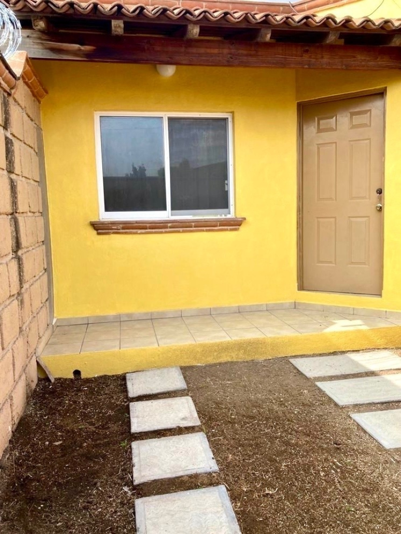 vendo cómoda casita de una sola planta, con bóveda catalana, en tequisquiapan