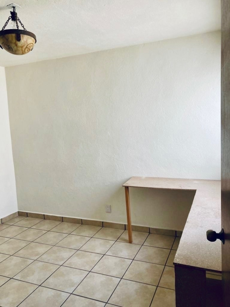 vendo cómoda casita de una sola planta, con bóveda catalana, en tequisquiapan