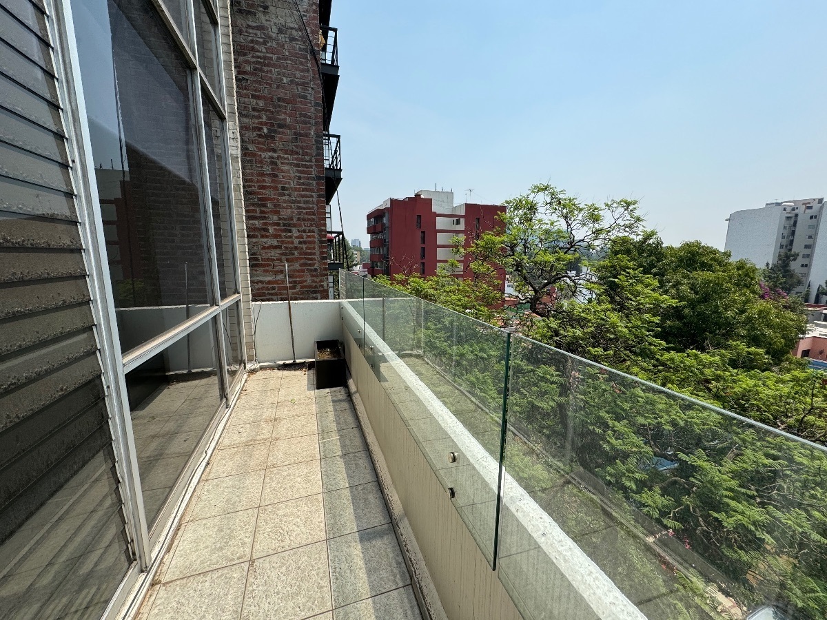 muy buen departamento en venta en guadalupe inn