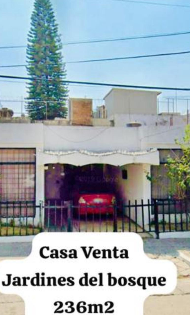 CASA EN VENTA JARDINES DEL BOSQUE