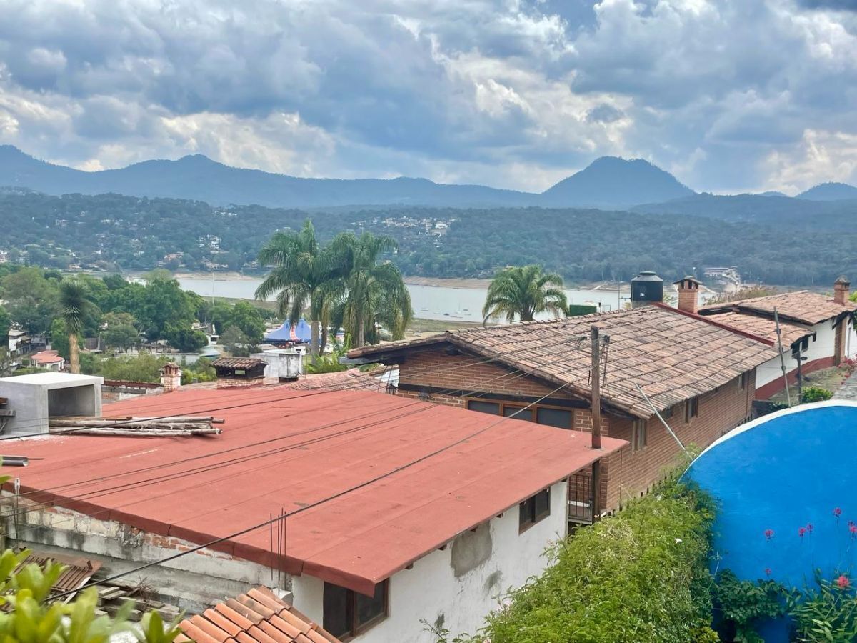 excelente y centrica casa amuebada en renta en valle de bravo