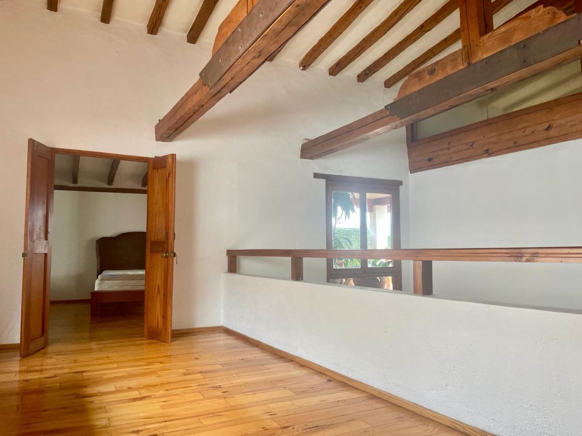 excelente y centrica casa amuebada en renta en valle de bravo