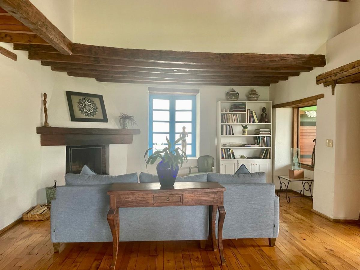 excelente y centrica casa amuebada en renta en valle de bravo