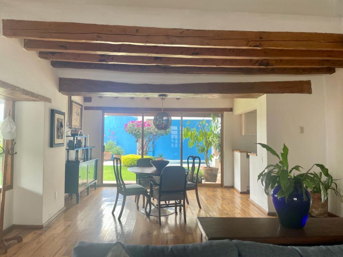 excelente y centrica casa amuebada en renta en valle de bravo