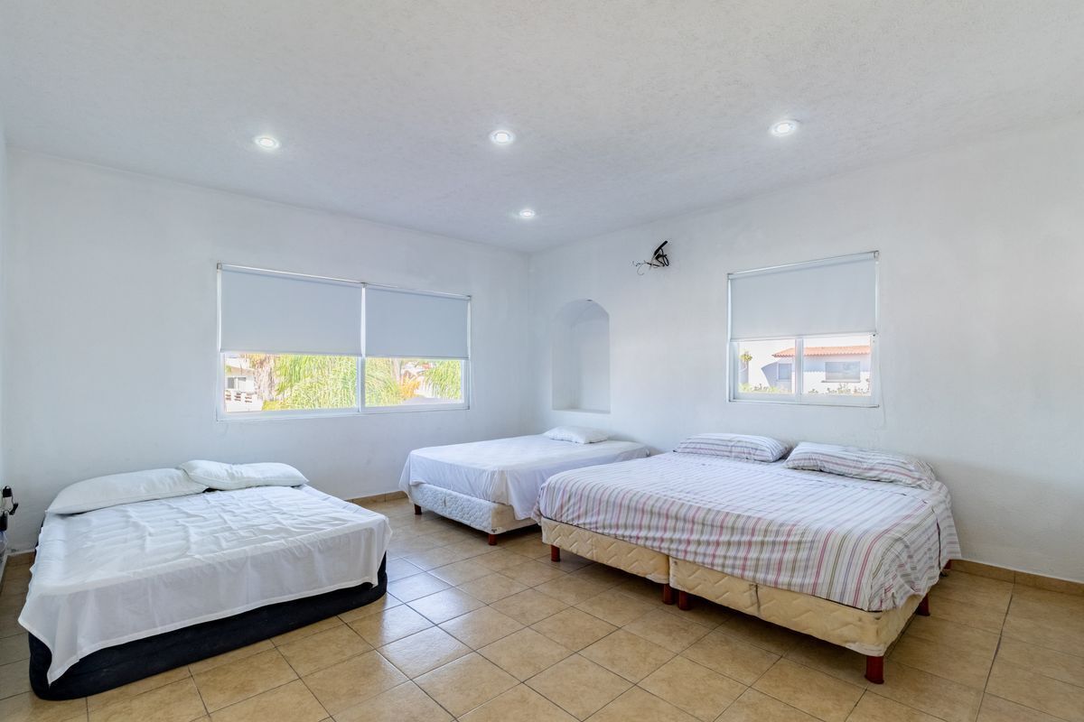 vendo casa en condominio, en cuernavaca, a un paso de sumiya