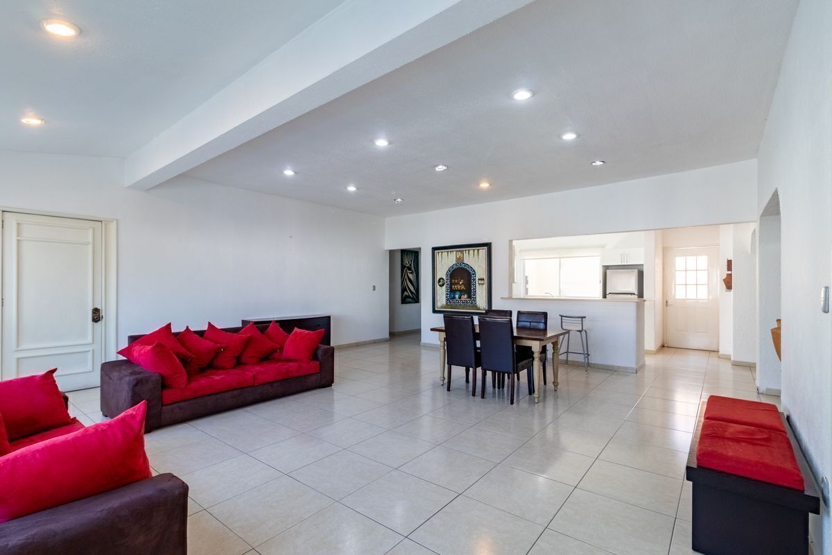 vendo casa en condominio, en cuernavaca, a un paso de sumiya