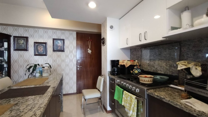 venta departamento en grand tower del valle, piso 11 vista volvanes, 3 recamaras