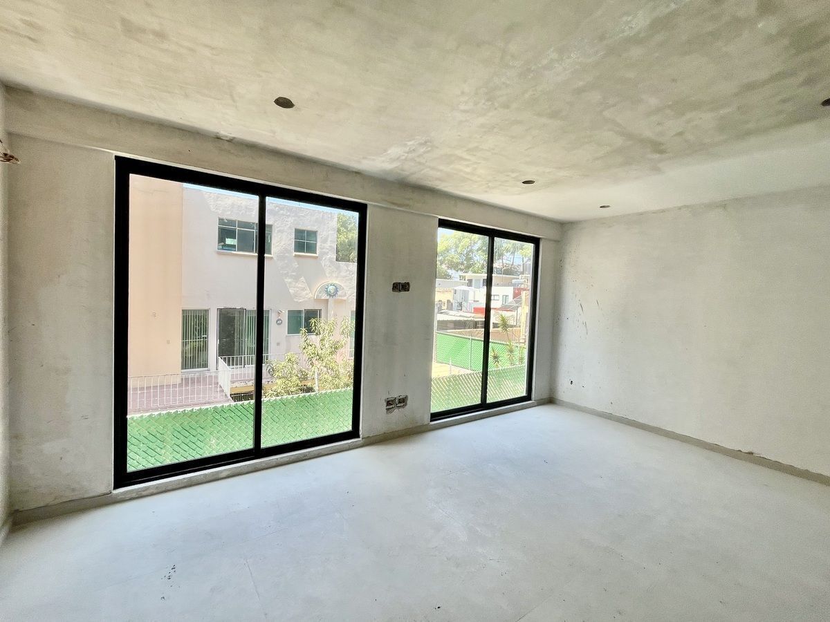 Vendo departamento de 3 recÃ¡maras en colonia Narvarte, con balcÃ³n de 10 metros, 3 recÃ¡maras, 2.5 baÃ±os, bodega y un lugar de estacionamiento