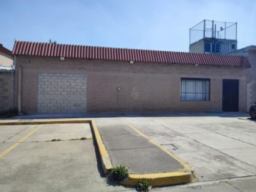 local en venta en toluca, precio rebajado uso de suelo comercial cerca del aeropuerto