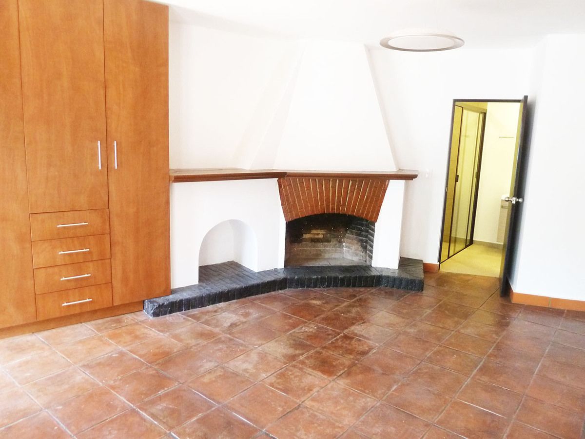 casa en venta en tecamachalco en calle cerrada