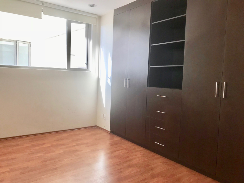 vendo departamento en parque interlomas con terraza